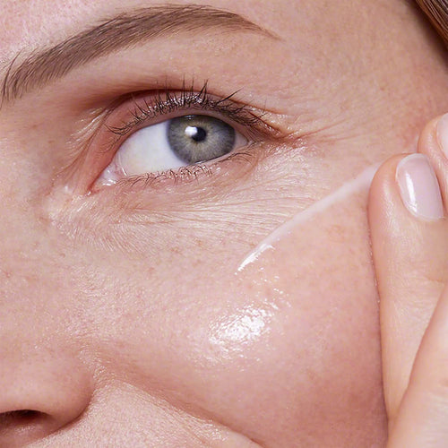 This concentrated formula strengthens dermal architecture to regain lost volume