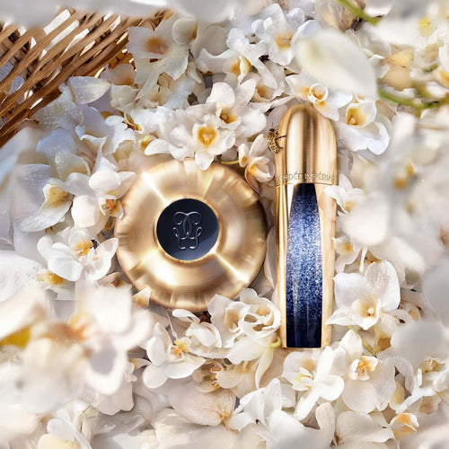 Revolutionary 3D facial sculpting serum featuring pioneering tri-concentration micro-encapsulation technology