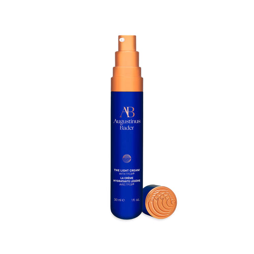 Refreshes and hydrates the skin