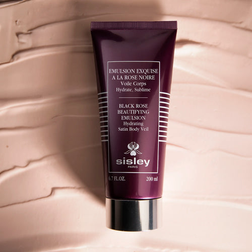 Moisturizes and smoothes