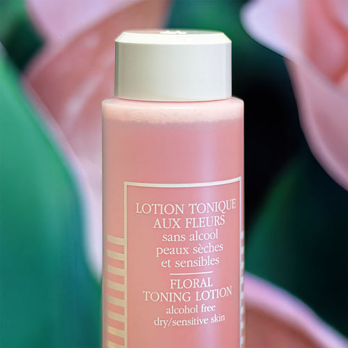 Gently removes final traces of makeup and impurities while toning and refreshing skin.