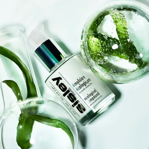 Contributes to the optimal activity of the skin's vital functions