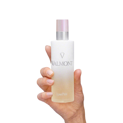 An innovative cream-gel exfoliant featuring micro-spheres that gently polish