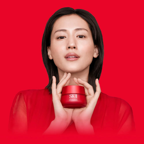Enriched with SK-II’s exclusive PITERA™, Kinren Extract, and White Peony Extract