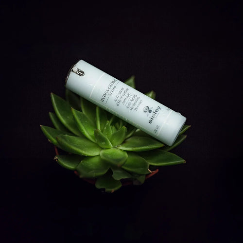 Intense hydration and ideal for conditions causing dehydration